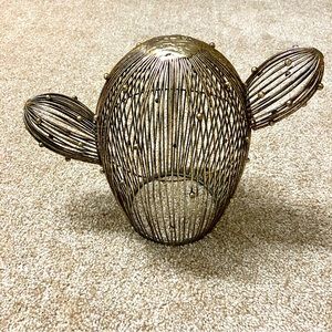 Metal Cactus Decor